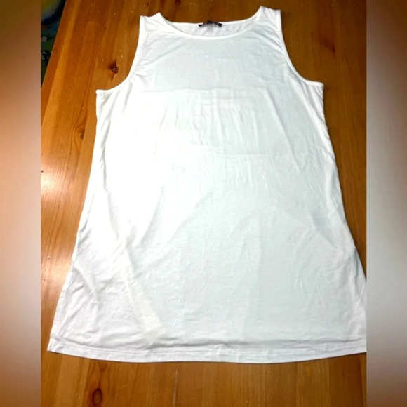 Cable & Gauge Womans  Sleeveless White Top - Picture 1 of 8